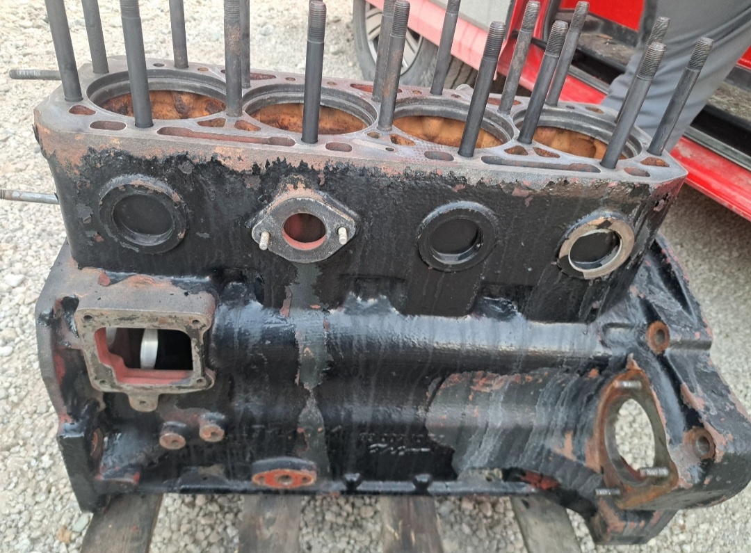 PREDAM BLOK MOTORA TRAKTOR ZETOR,CRYSTAL VRTANIE 110