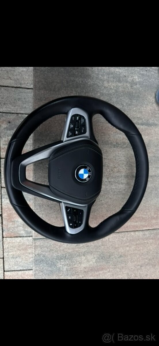Bmw G volant