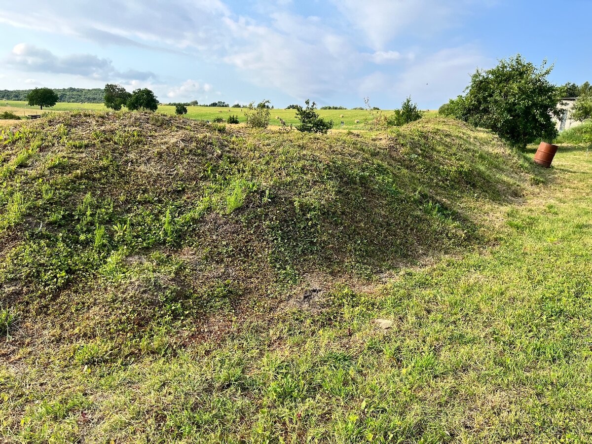 Darujem zeminu