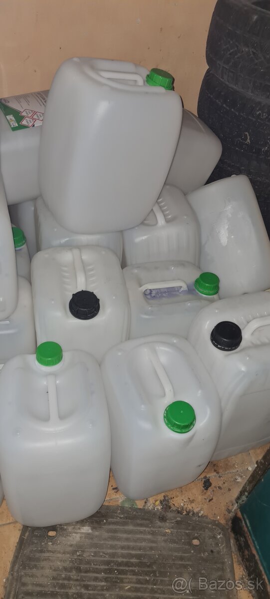 Predám 25l bandasky pôvodne od šamponu,bandasky