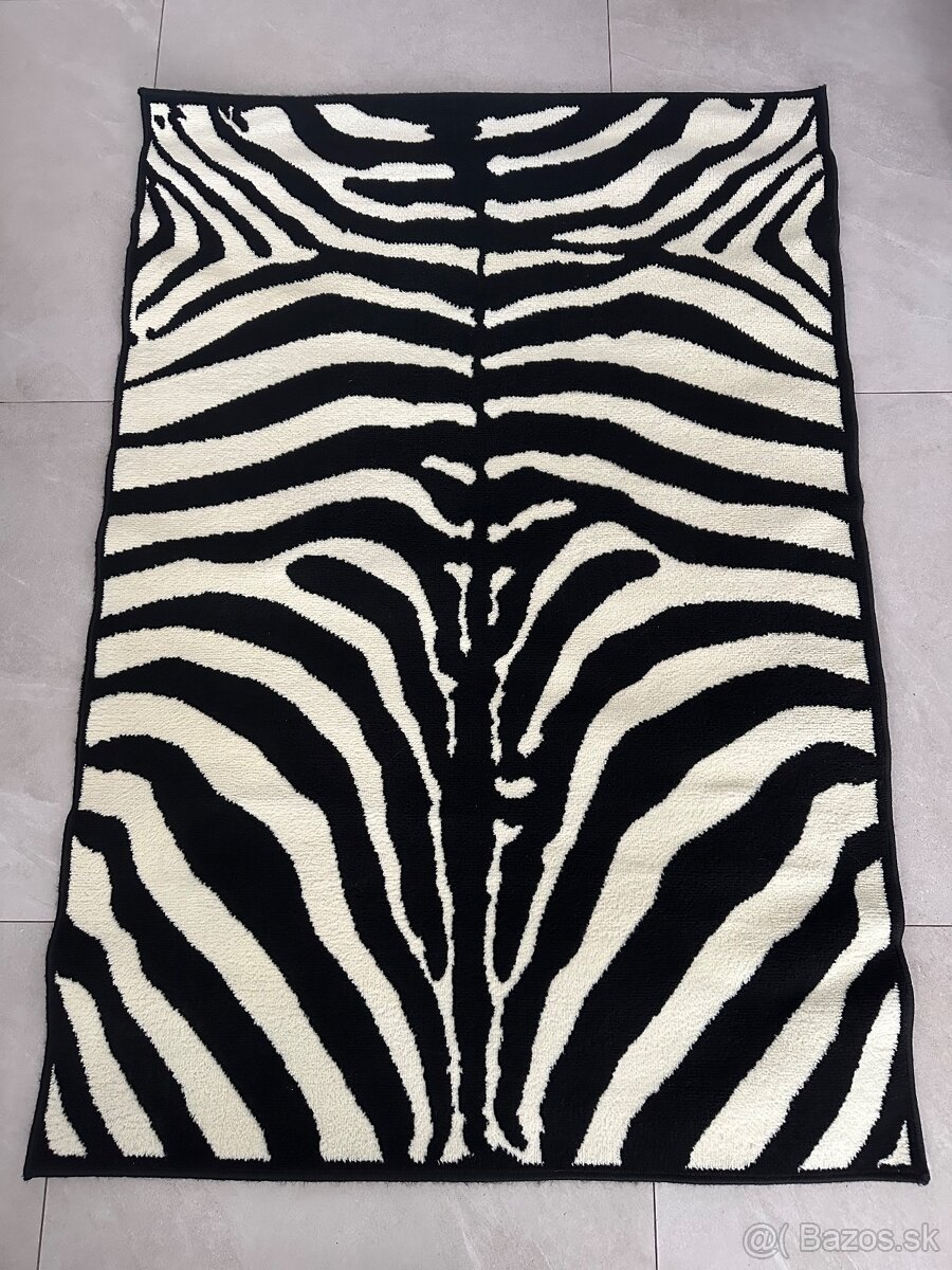 Koberec vzor zebra