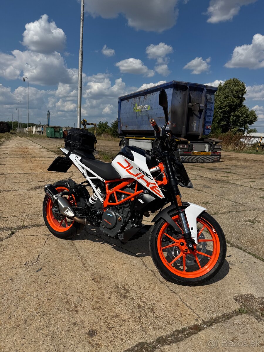 KTM Duke 390