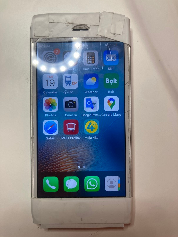 iPhone SE 2016 16GB - na suciastky
