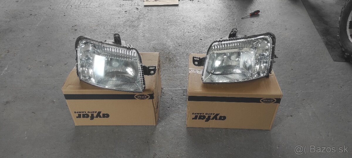 Fiat panda predné svetlá