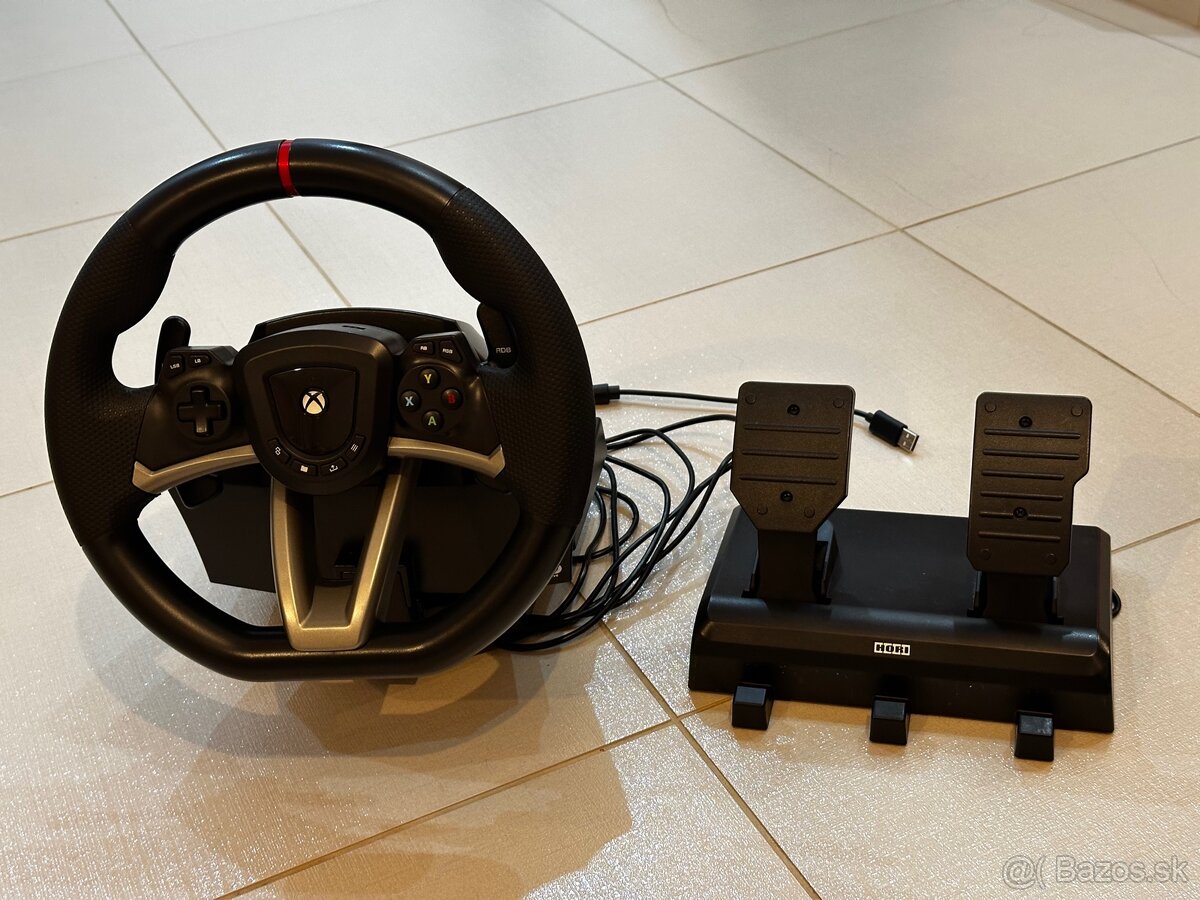 Xbox / pc hraci volant s pedalmi HORI simulator