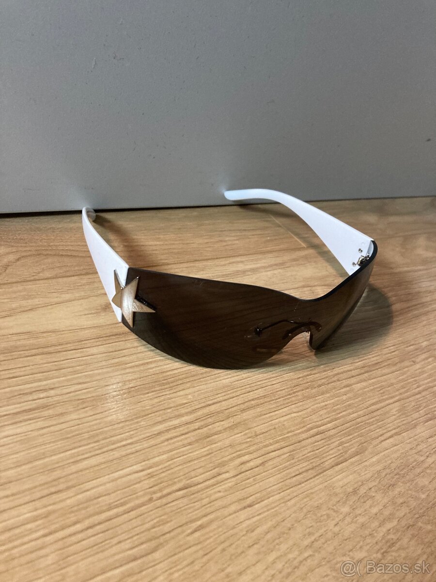 Predám úplne nové fejkové Y2K okuliare