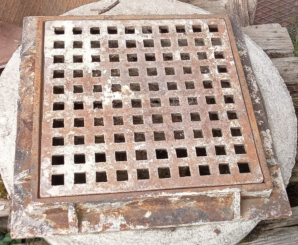 Liatinová kanalizačná mreža / rošt s rámom 50x50cm