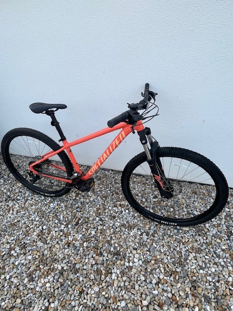 Predám značkový horský bicykel MTB SPECIALIZED