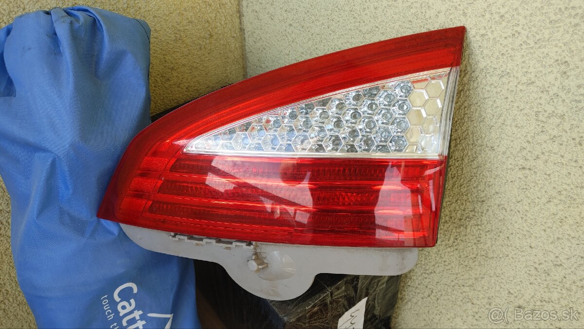 Ford Mondeo MK4 svetlo
