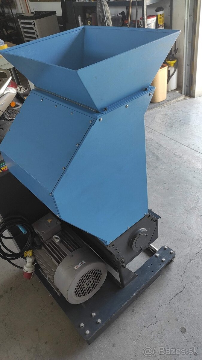Drtič plastů SHINI (9169)