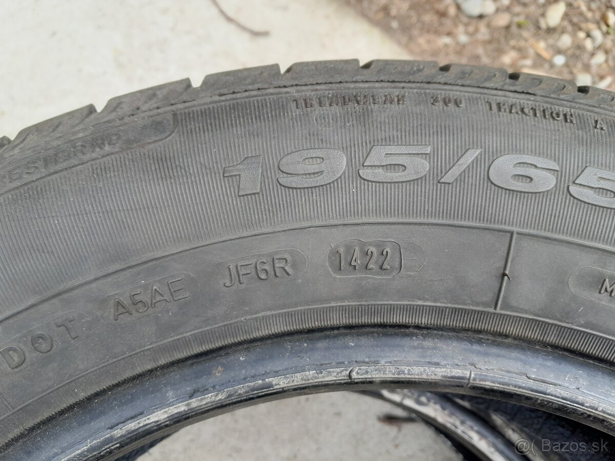 Predam 2ks letne pneu 195/65r15