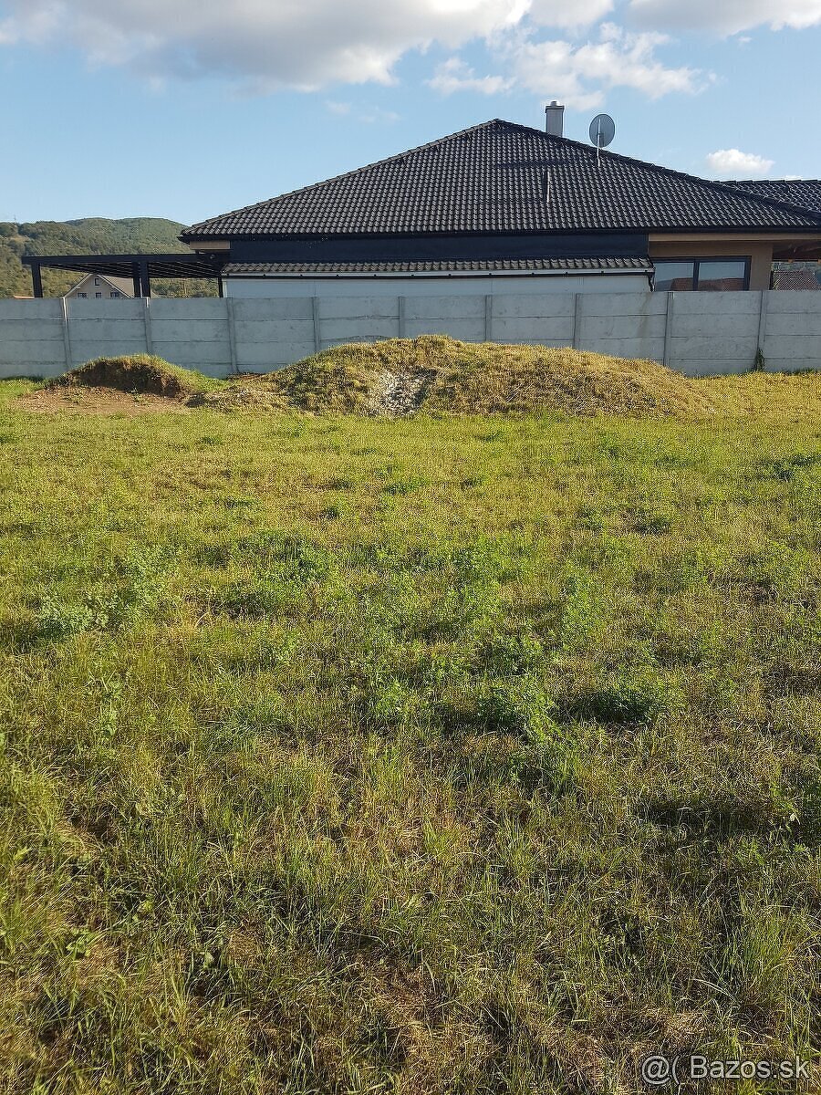 Darujem hlinu.