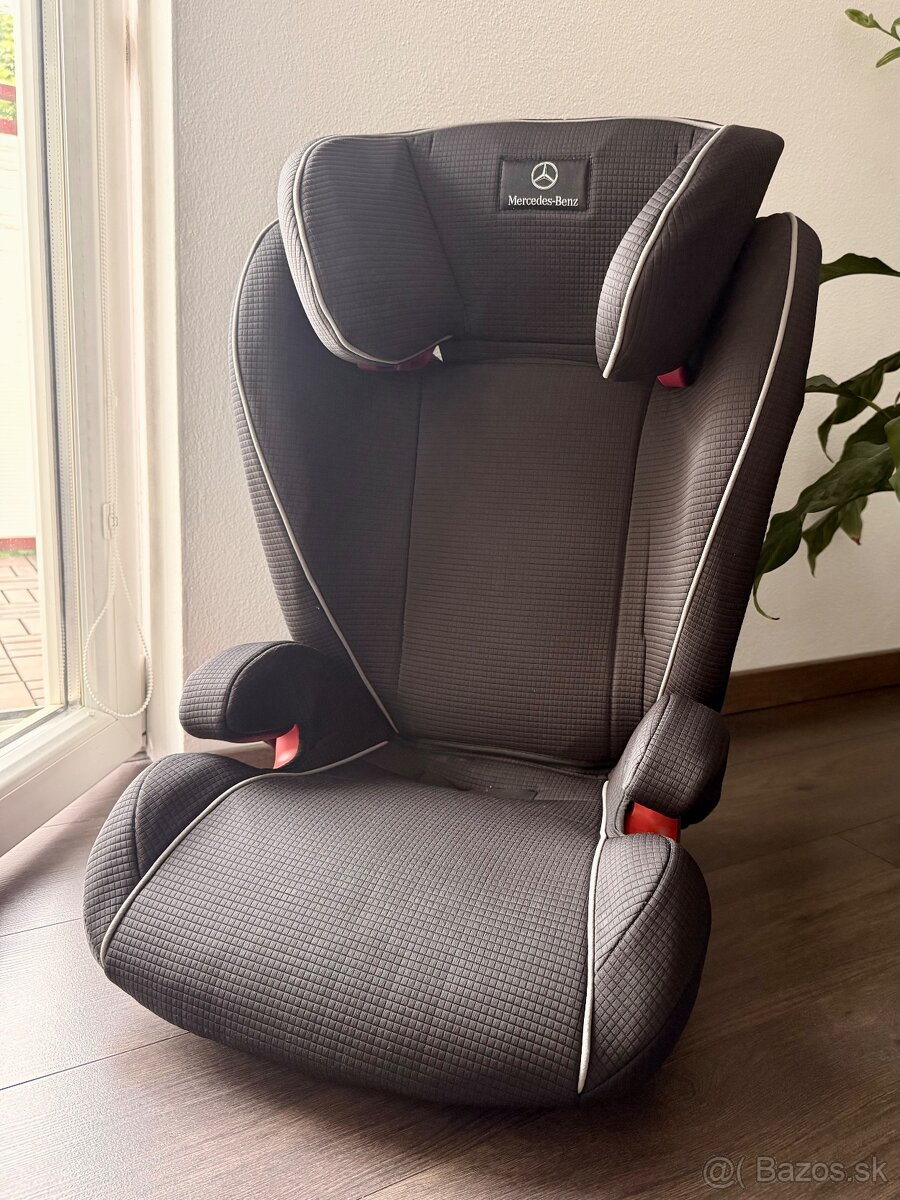 Autosedačka Römer by Mercedes-Benz