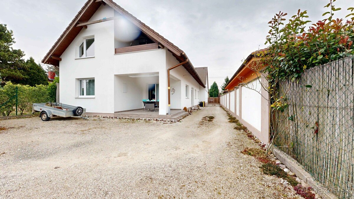 PREDAJ – VEĽKÝ 7-IZBOVÝ RODINNÝ DOM V TRNAVE, VHODNÝ NA BÝVA