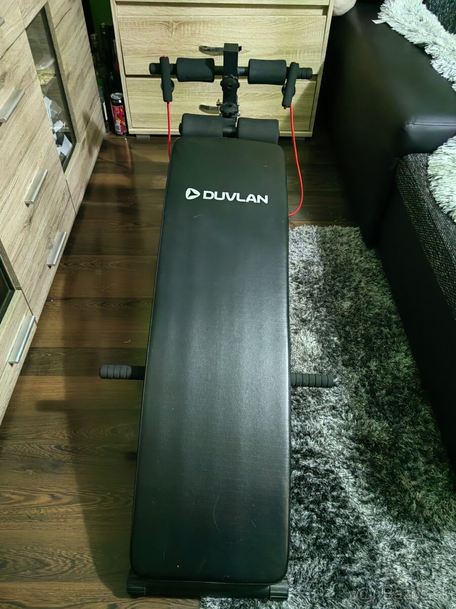 Posilňovacia lavica na brucho