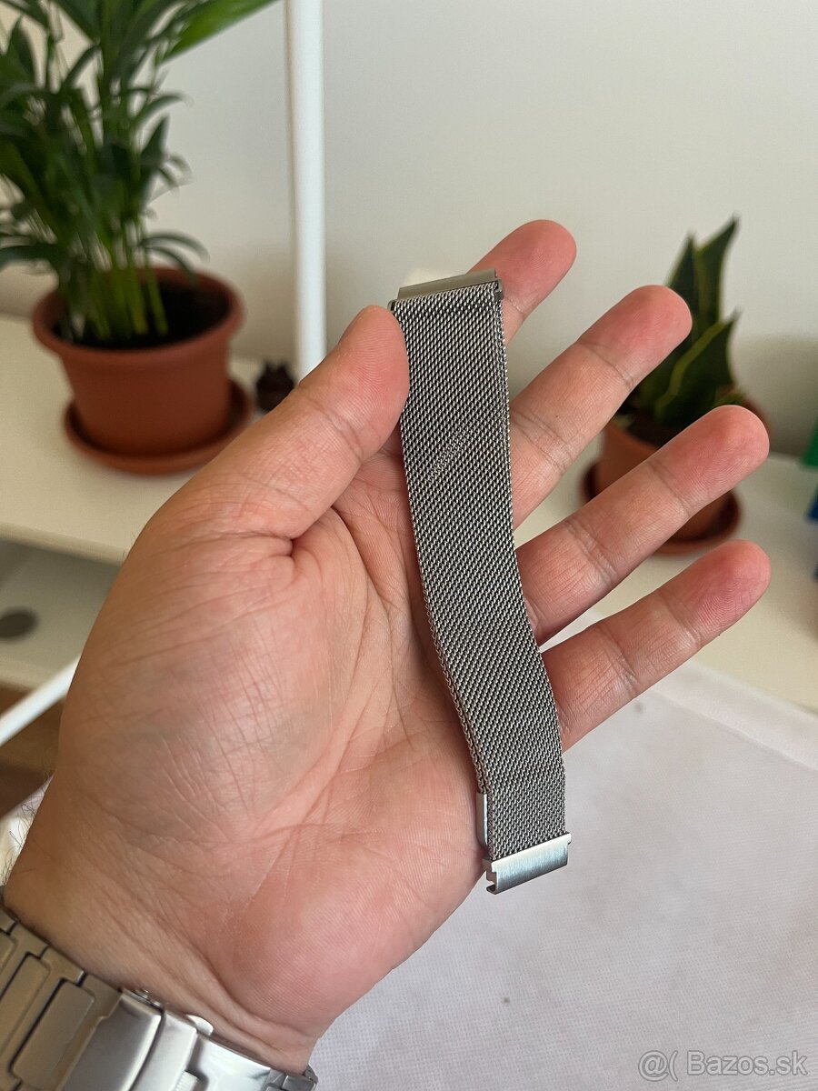 Nerezový milánsky remienok na hodinky 22mm (strieborný)
