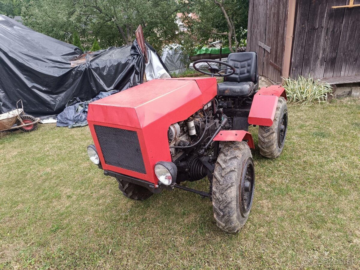 Predám traktor Tatra 805 4x4