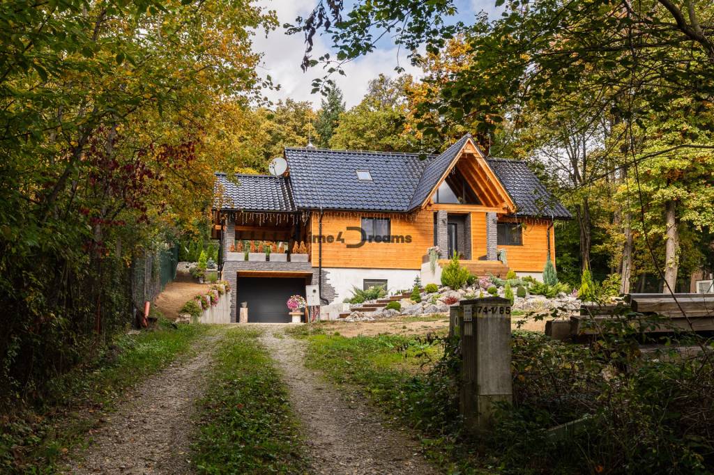 NA PREDAJ čarovná CHATA v srdci Duchonky - Topoľčany