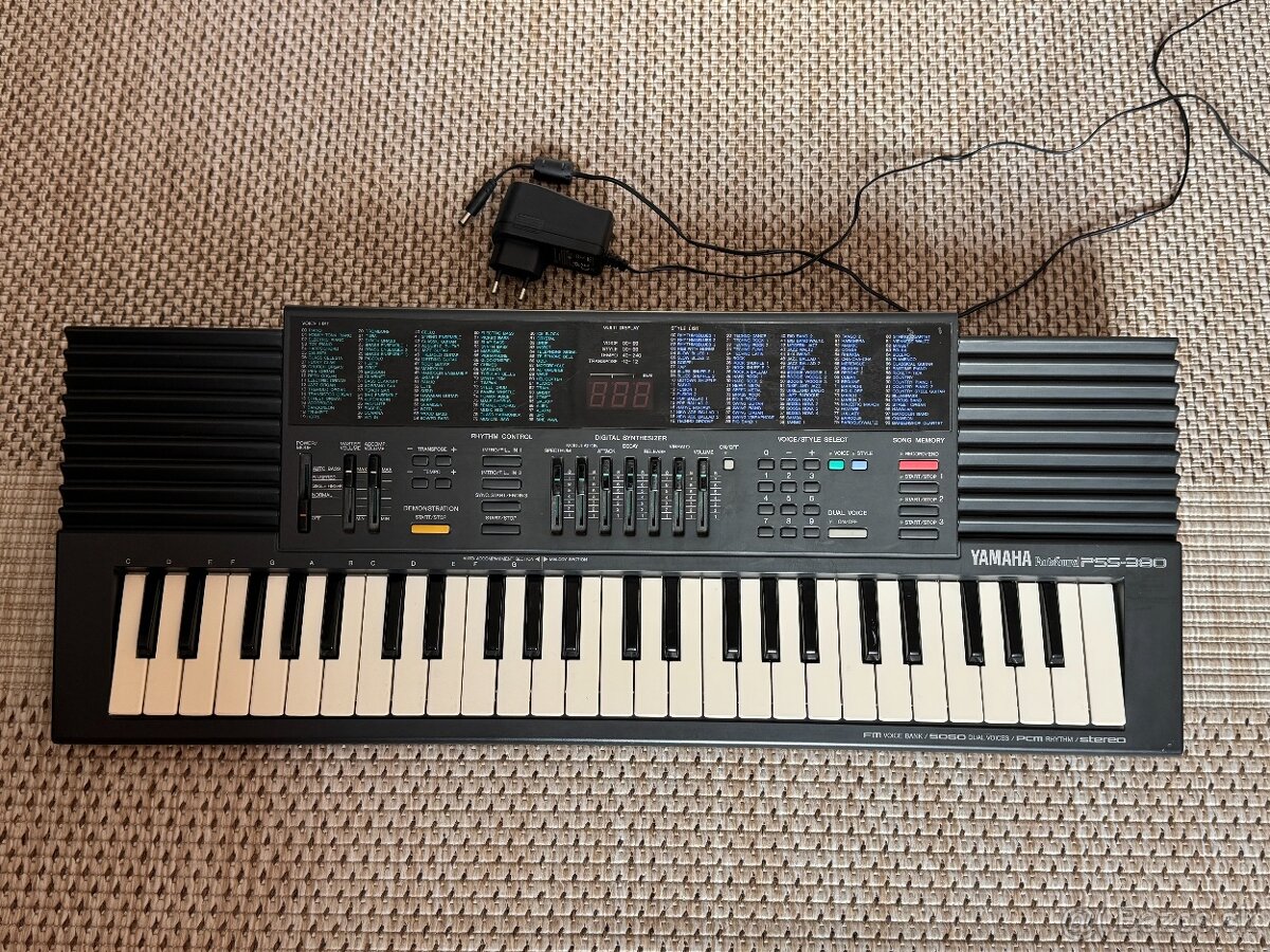 Predam miniklavesy Yamaha PSS 380