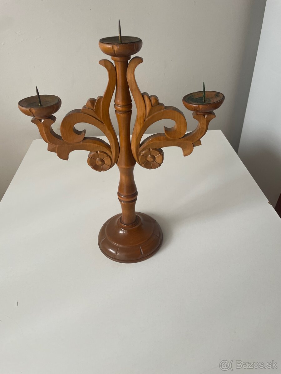 Starožitný svietnik