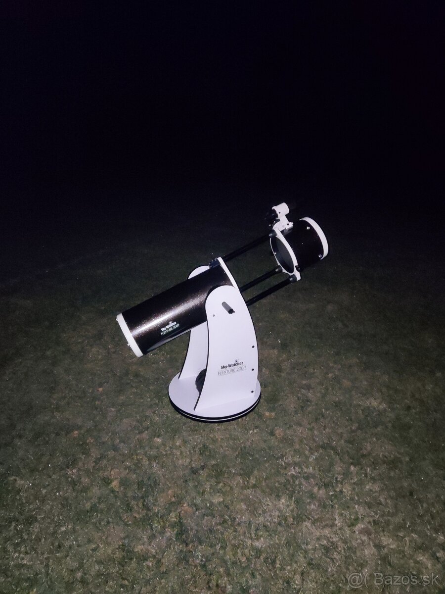 Hvezdársky ďalekohľad Sky-Watcher 200/1200 FlexTube Dobson