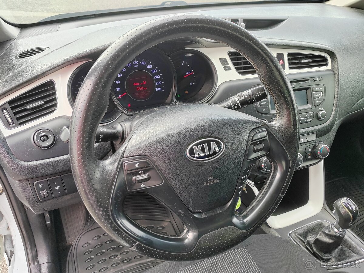 Kia ceed 2015 Diesel Možné splátky aj možná výmena ✅