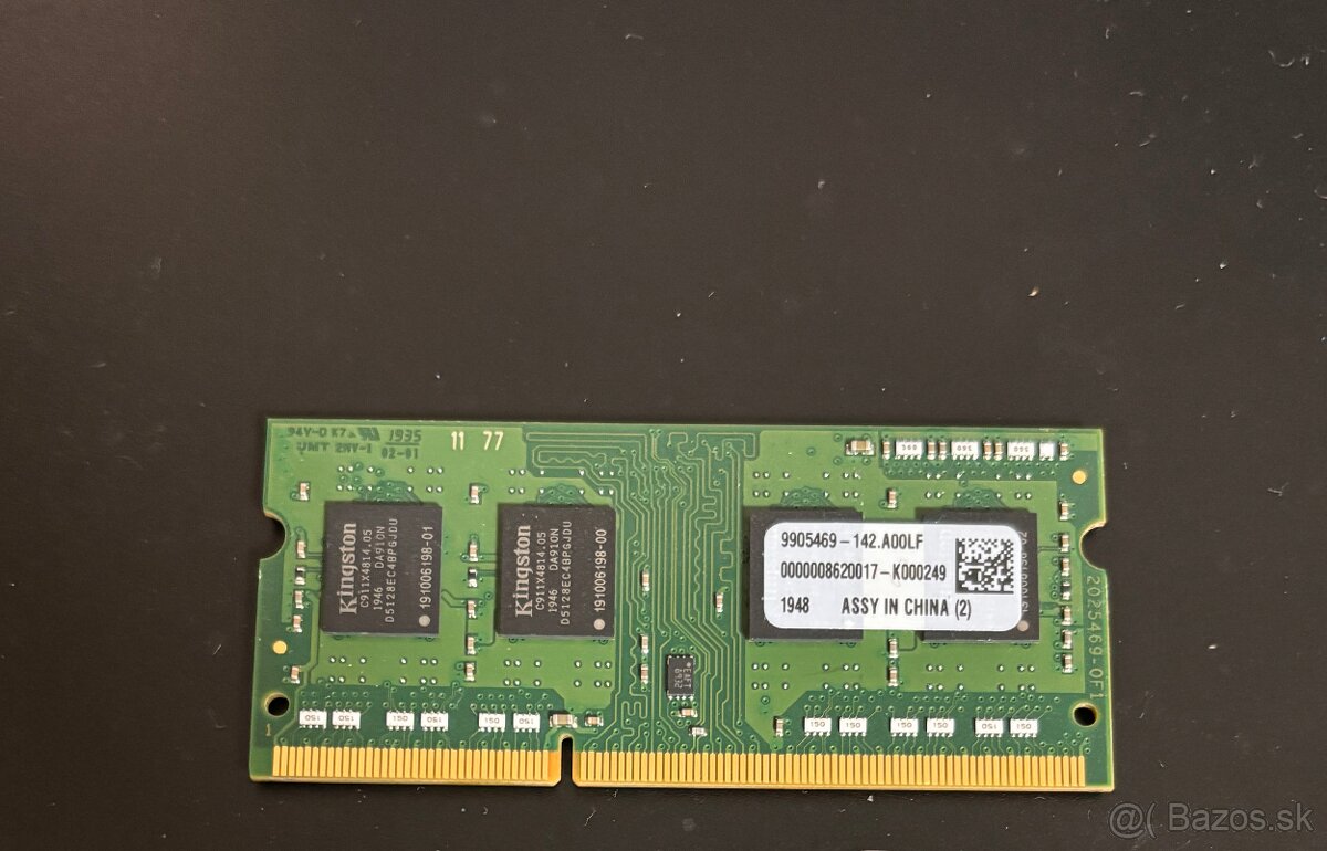 1x Kingston 4GB DDR3 1600MHz