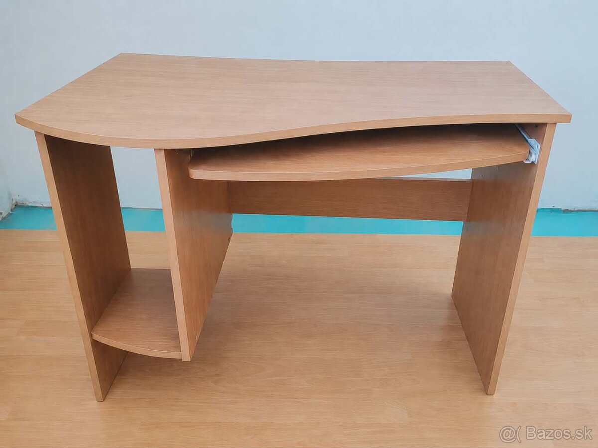 Stolík na PC