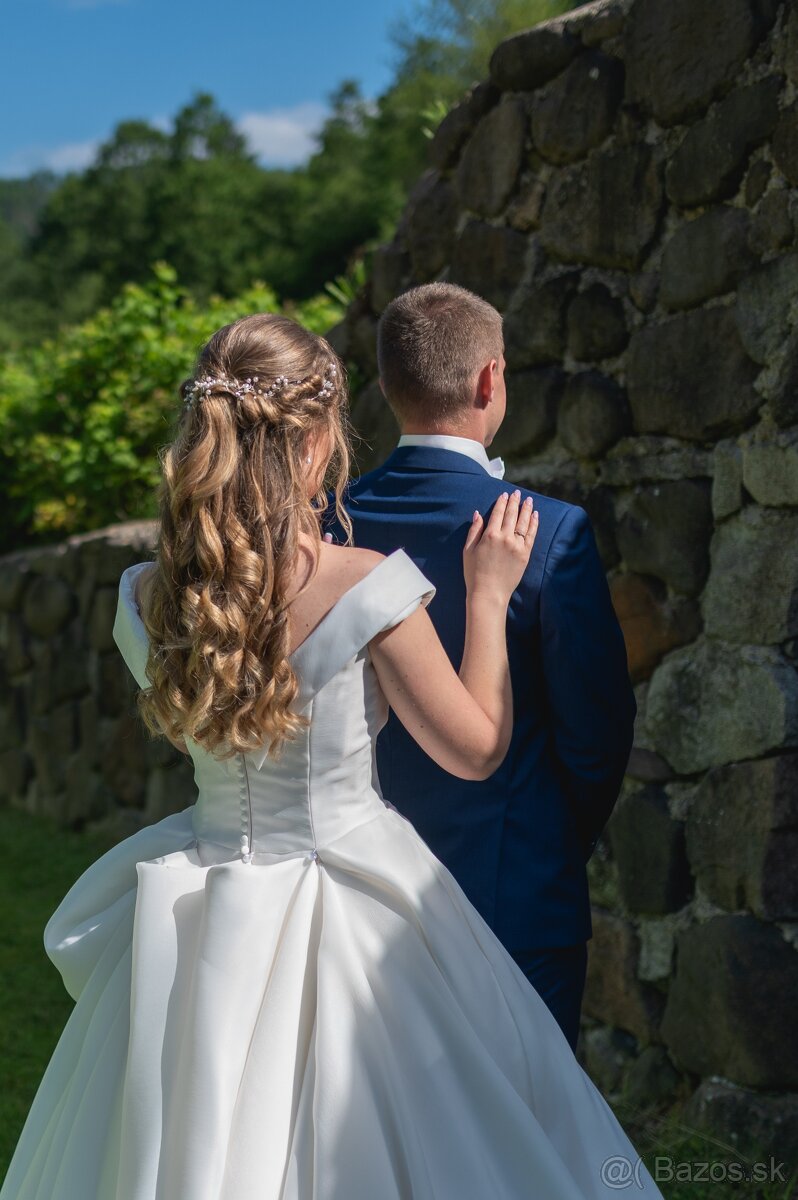 Svadobné šaty Pronovias so závojom