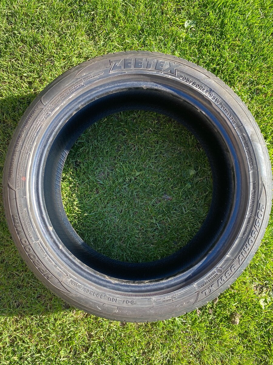 205/50 R17 Zeetex