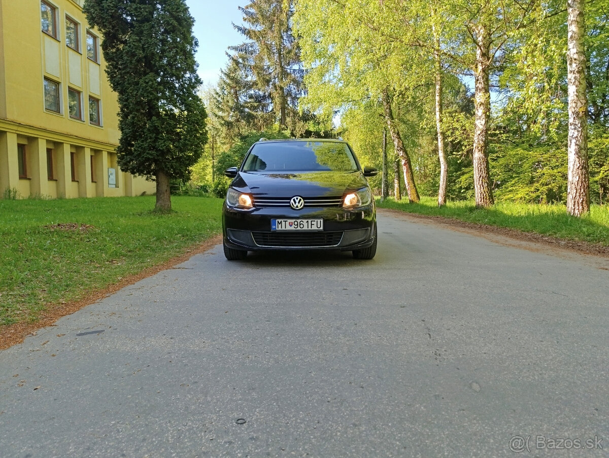 VW Touran 2.0 TDI kúpené na Slovensku