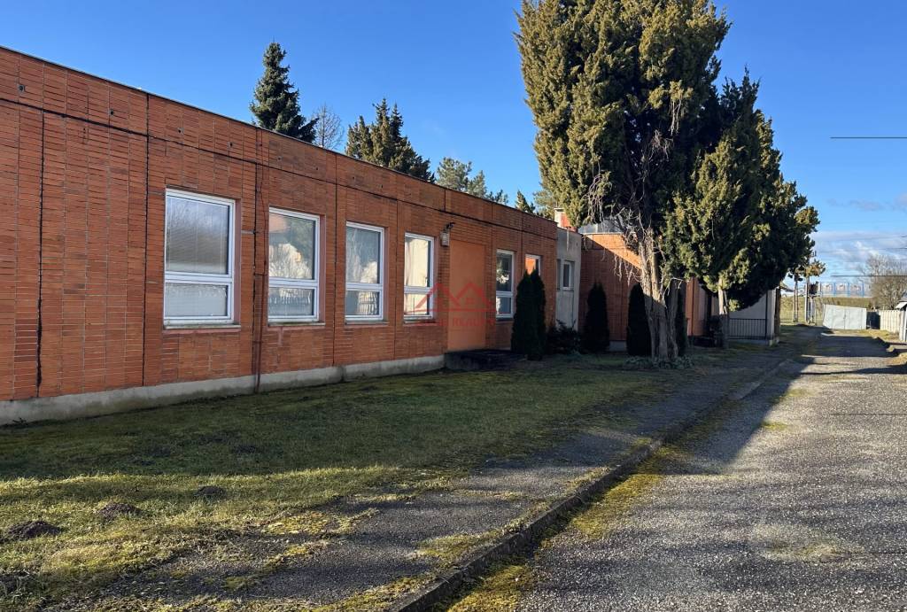 NA PRENÁJOM VÝROBNÉ/SKALDOVÉ PRIESTORY, 400 m2, KOŠICE – V.