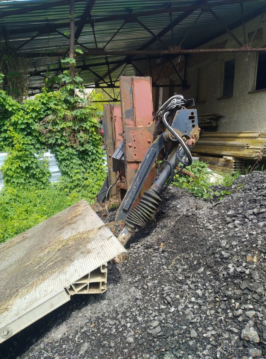 Predám hydraulické zadné čelo Dholadia