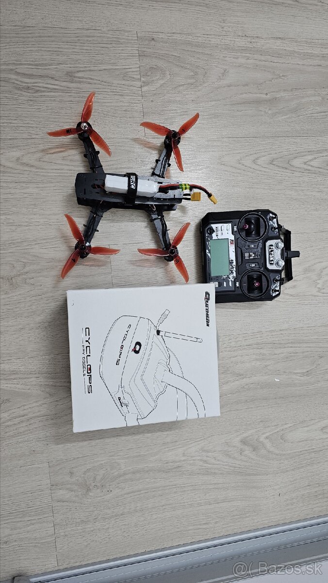 Fpv dron+ovládač +okuliare