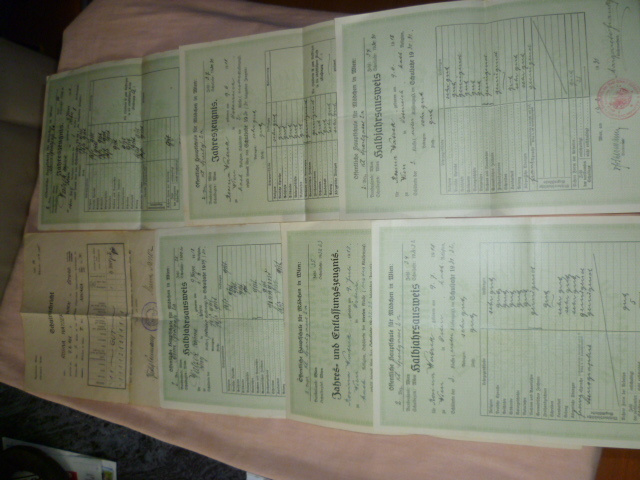 vyučne listy Wieden , škola pre dievčata z roku 1924-1933