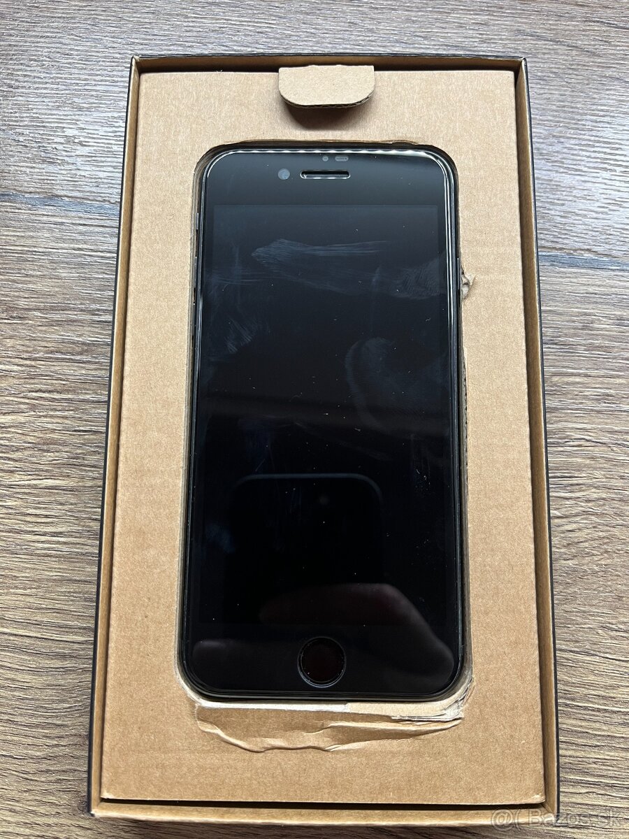 Predám Iphone SE 2020 64Gb