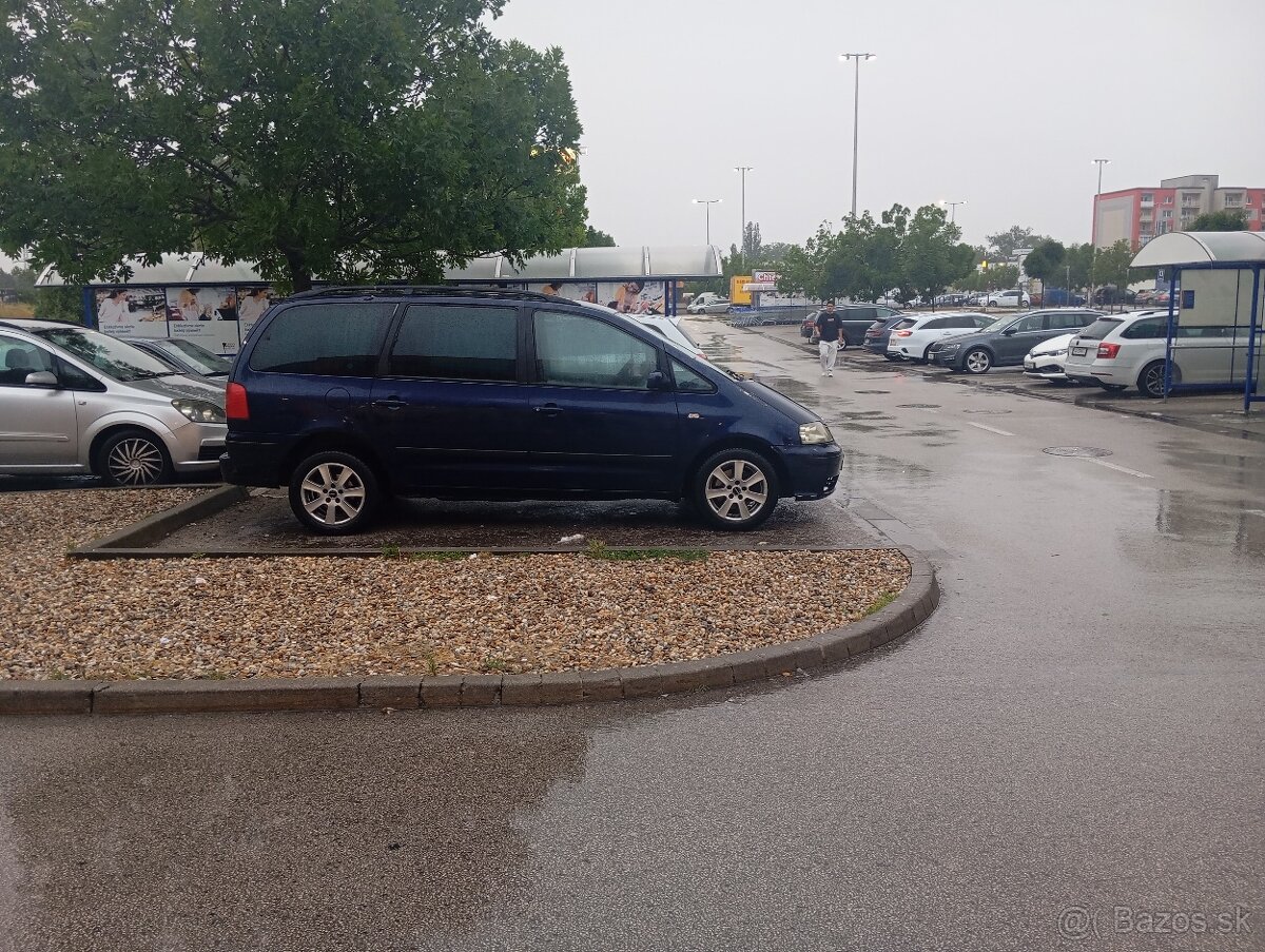 Seat Alhambra