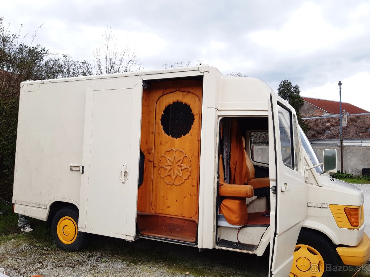 prerobený karavan Meredes-Benz 308D-P