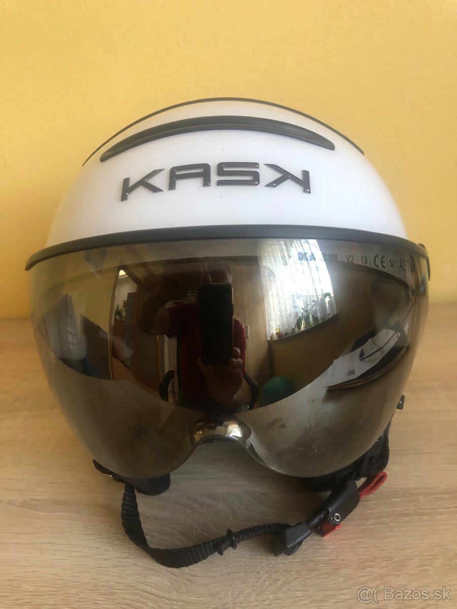 Lyžiarska prilba KASK.