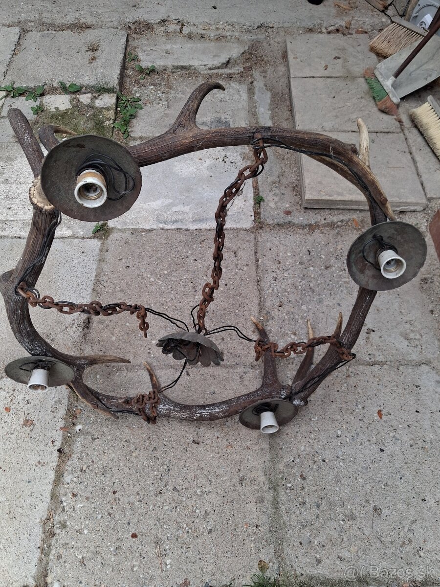 Lampa z parožia