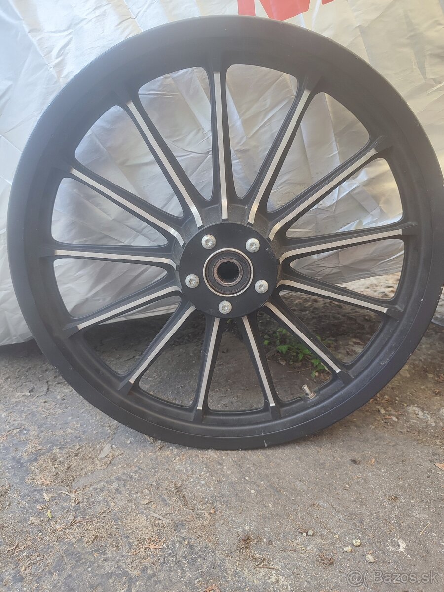 HARLEY DAVIDSON PREDNE KOLESO 19X2,5