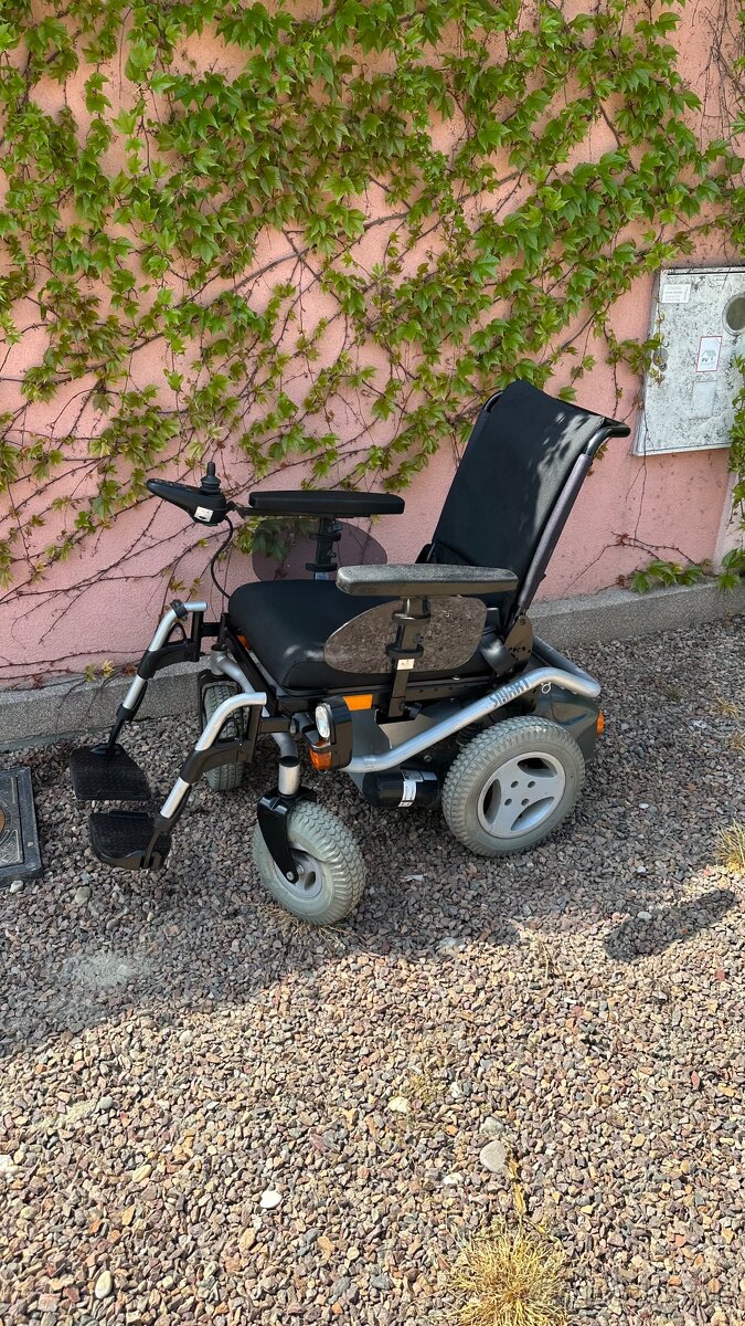 Predam Elektrický invalidní vozík Meyra Smart 906