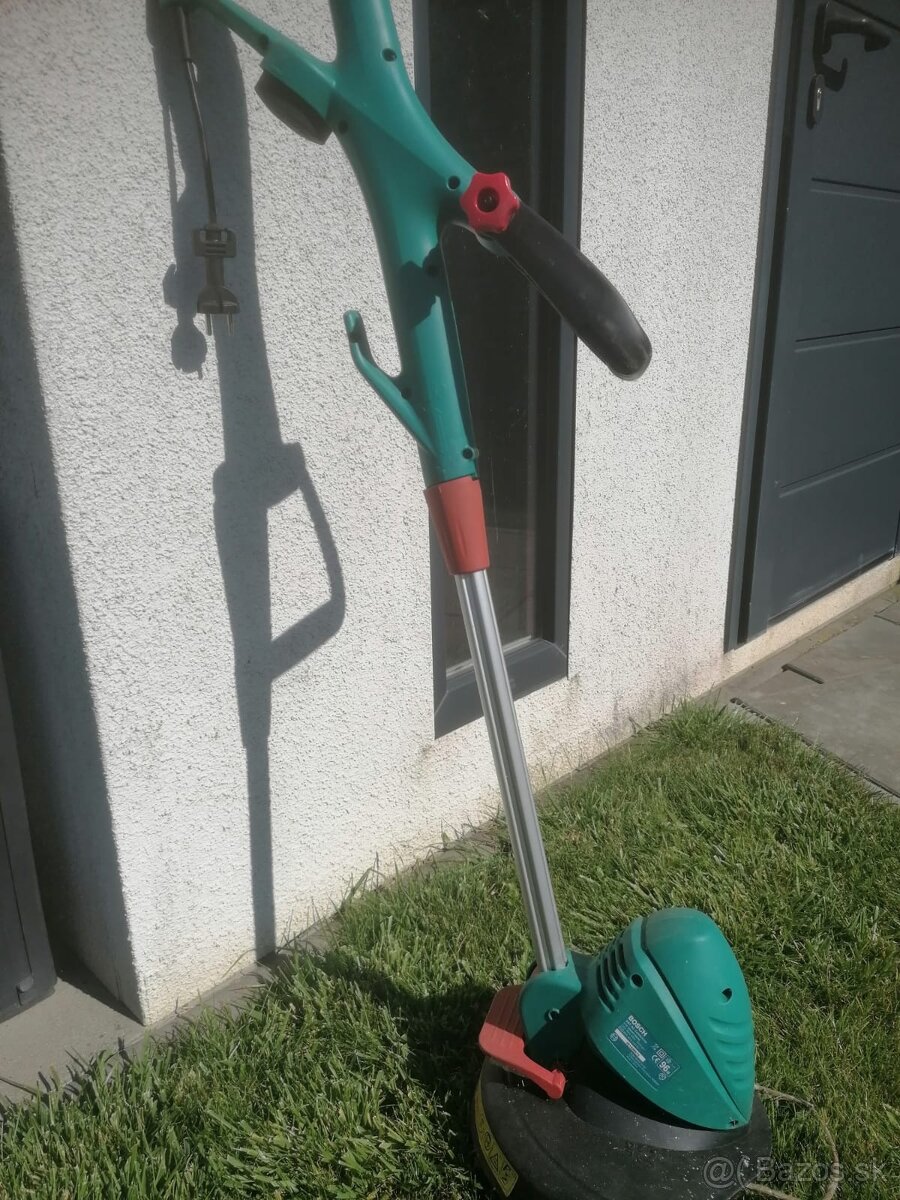 Elektrická strunová kosačka Bosch ART 30