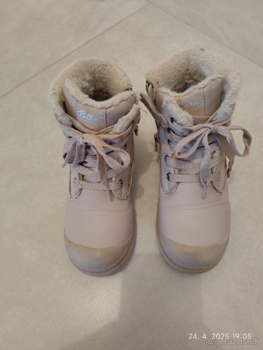 Zimné dievčenské topánky Baťa, veľkosť 29