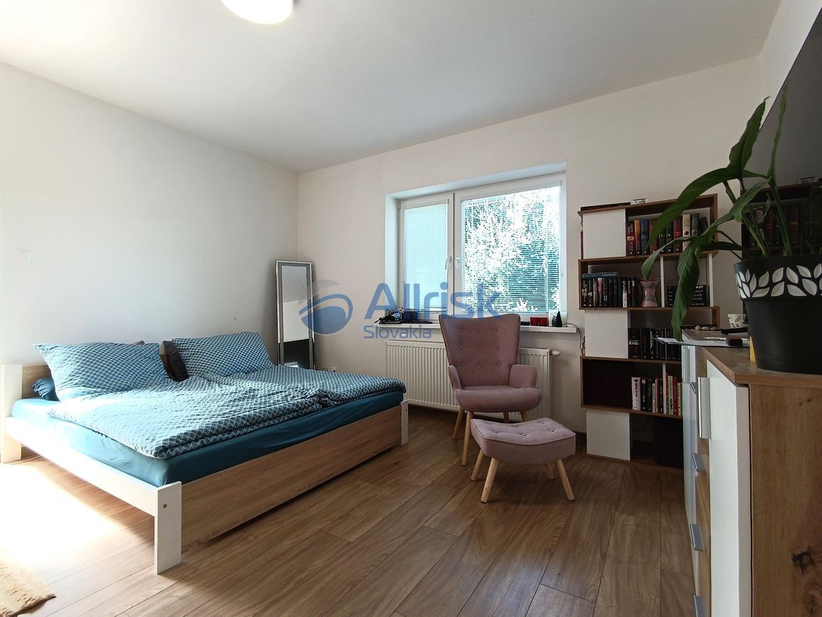 NOVÁ CENA Predaj domu s dvomi bytovými jednotkami na Chrenov