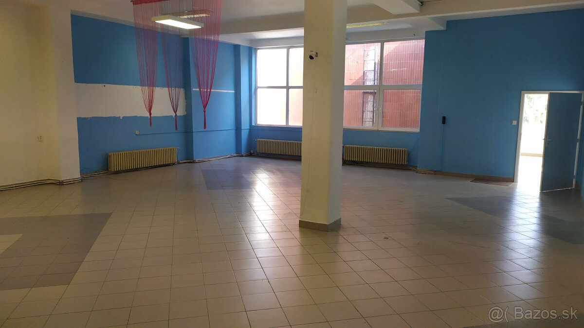 Na prenájom obchodné priestory – 105 m², OC Opal, na sídlisk