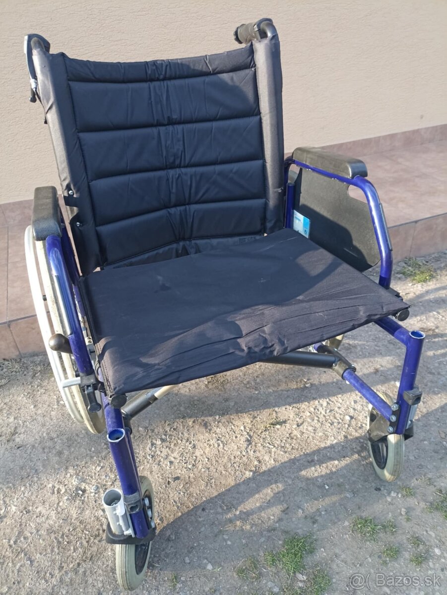 INVALIDNY VOZIK