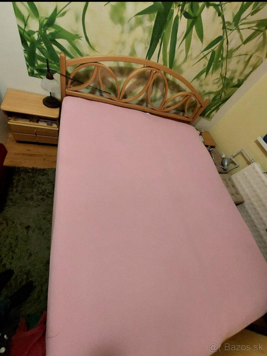 Kvalitná manželská posteľ 180cm