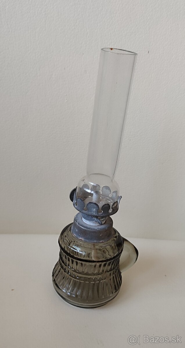 Retro petrolejová lampička