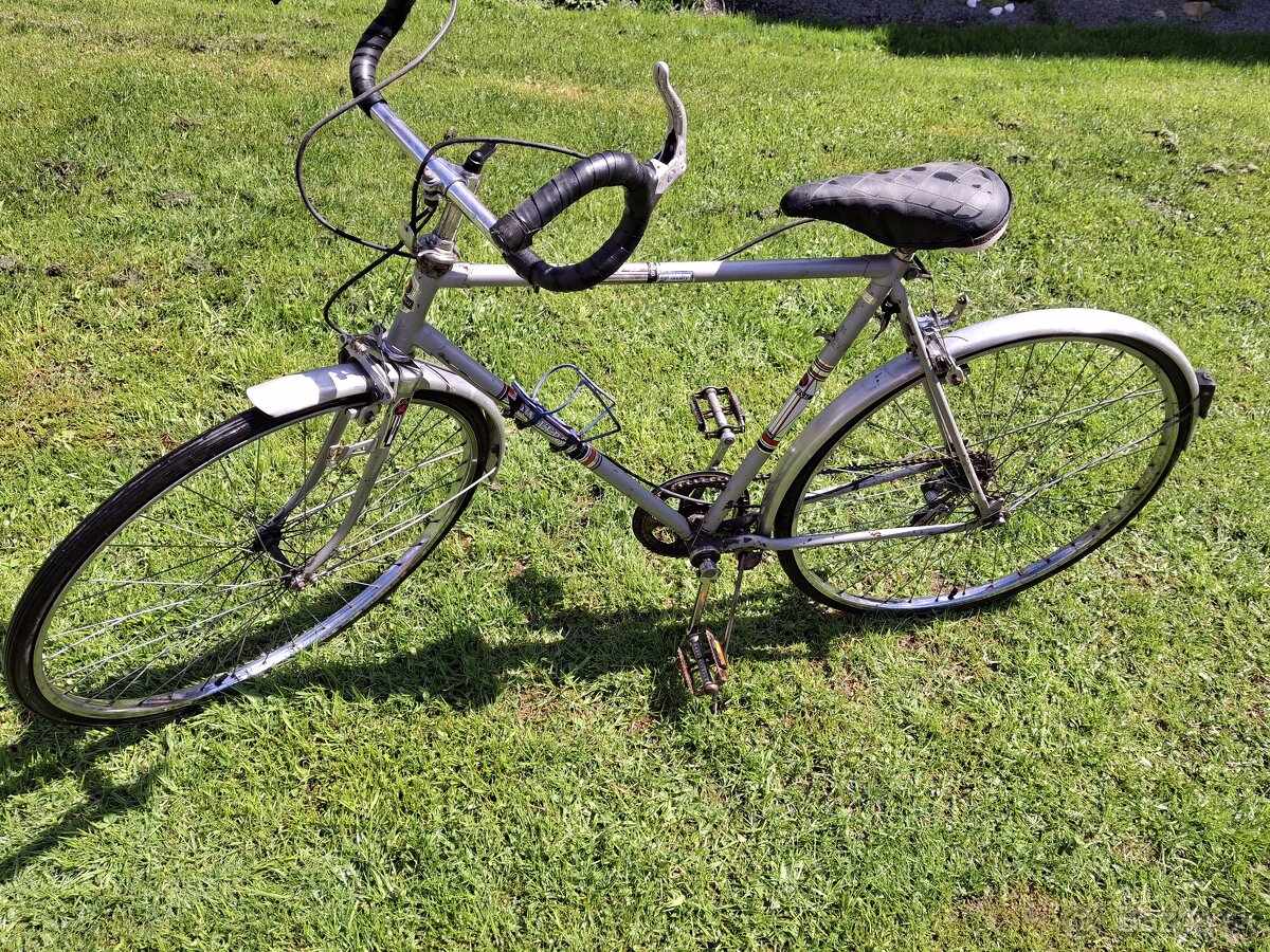 Predám starý bicykel Universal